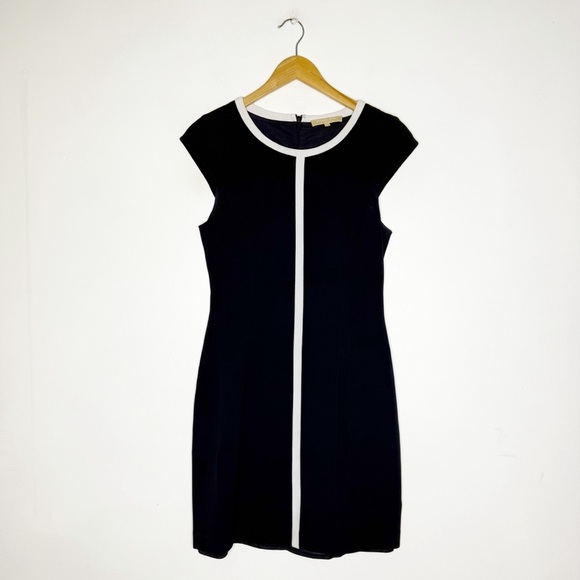 Michael Kors Collection Scoop Neck Designer Cap Sleeve
Navy Dress Career Size 8 - Picture 1 of 5